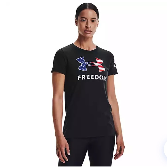 Under Armour Women’s Patriot Flag Shirt - Picture 8 of 9